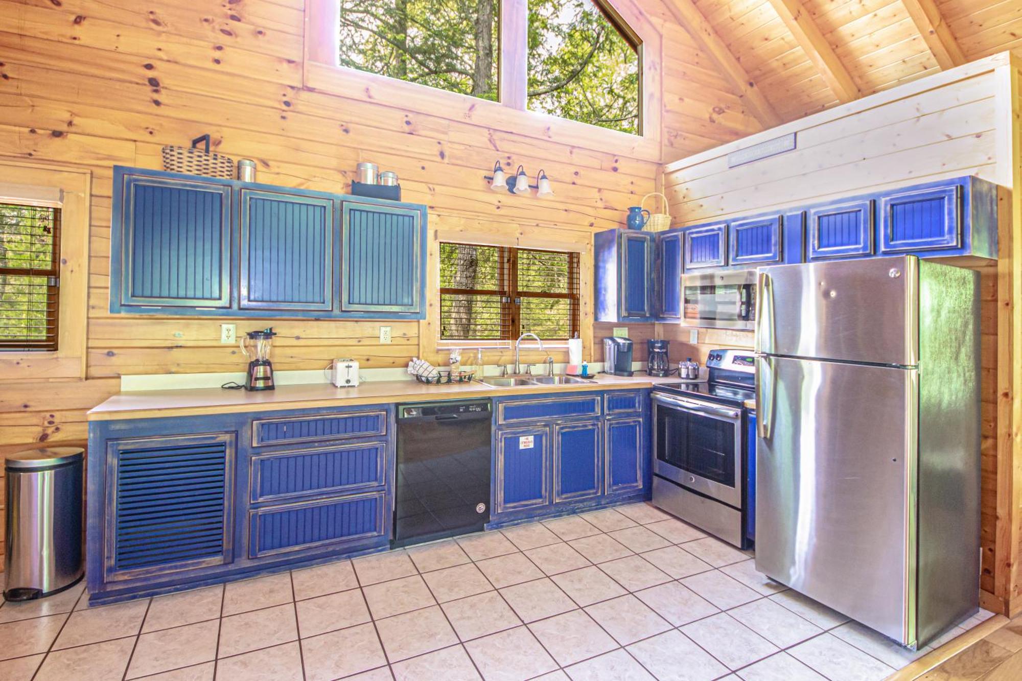 Love Me Tender Studio Cabin Sevierville Oda fotoğraf