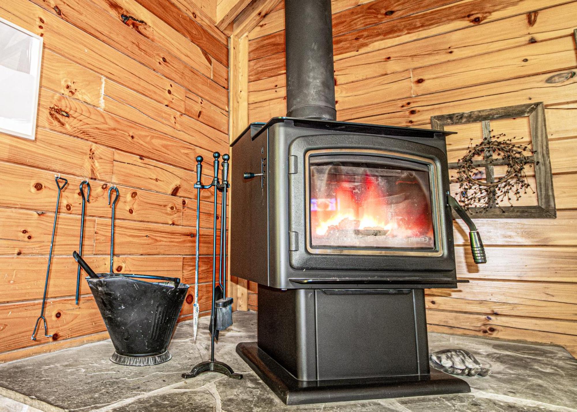 Love Me Tender Studio Cabin Sevierville Oda fotoğraf