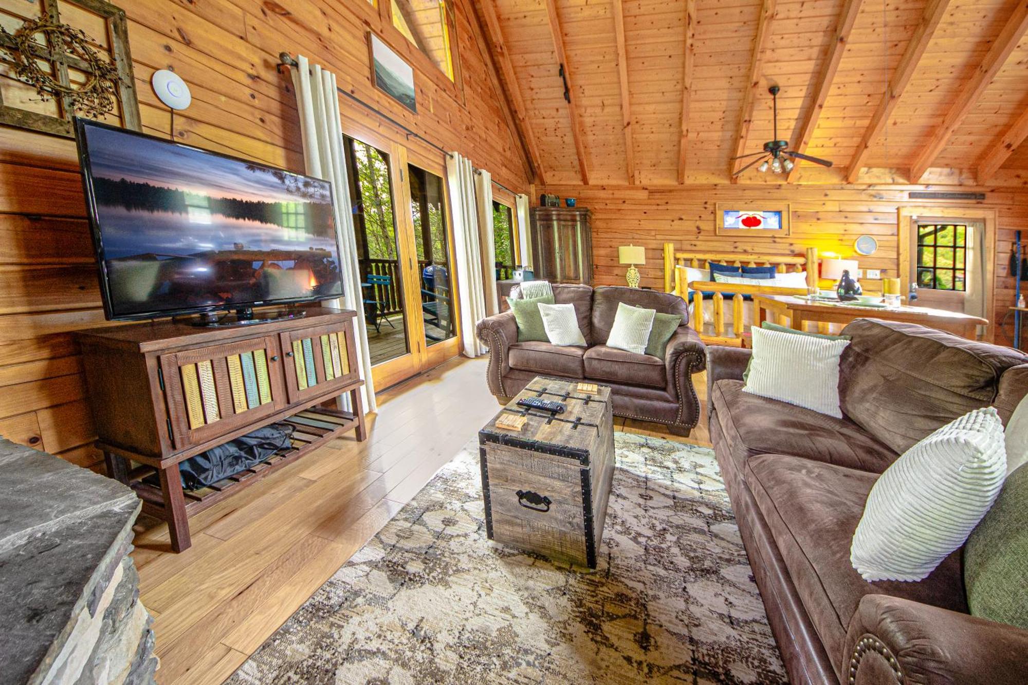 Love Me Tender Studio Cabin Sevierville Oda fotoğraf